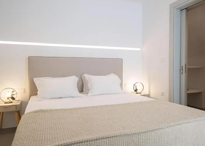 Gorgeous Paros 3 Bedrooms Harmony Private Outdoor Jacuzzi *